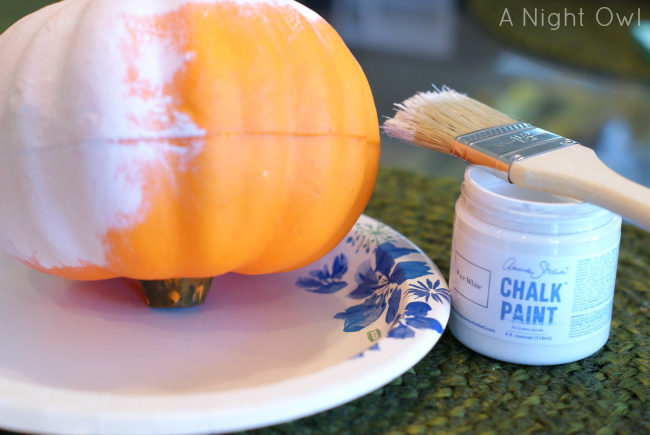 Annie Sloan Chalk Paint Pumpkins | #anniesloan #chalkpaint #ascp #pumpkins #fall #thanksgiving #decor