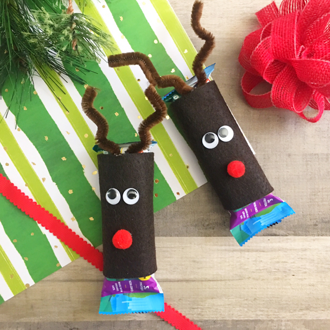 Christmas Snack Idea: Reindeer Granola Bar Covers